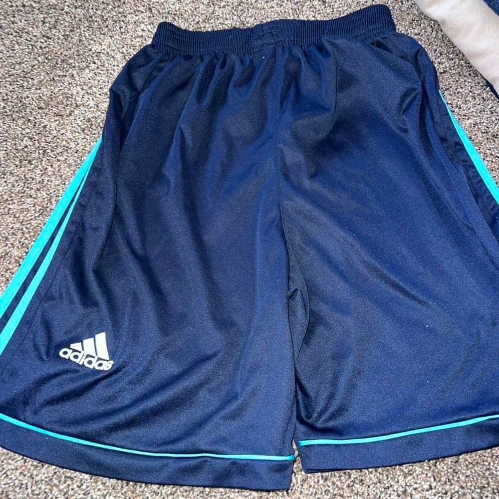 Adidas Chelsea Blue Shorts Size Small - Picture 4 of 4